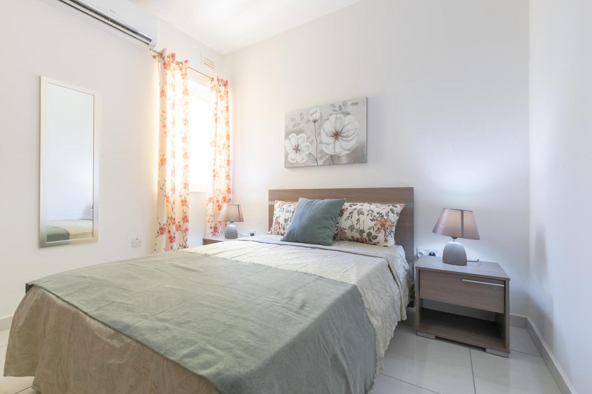 Modern And Spacious Close To The Sea