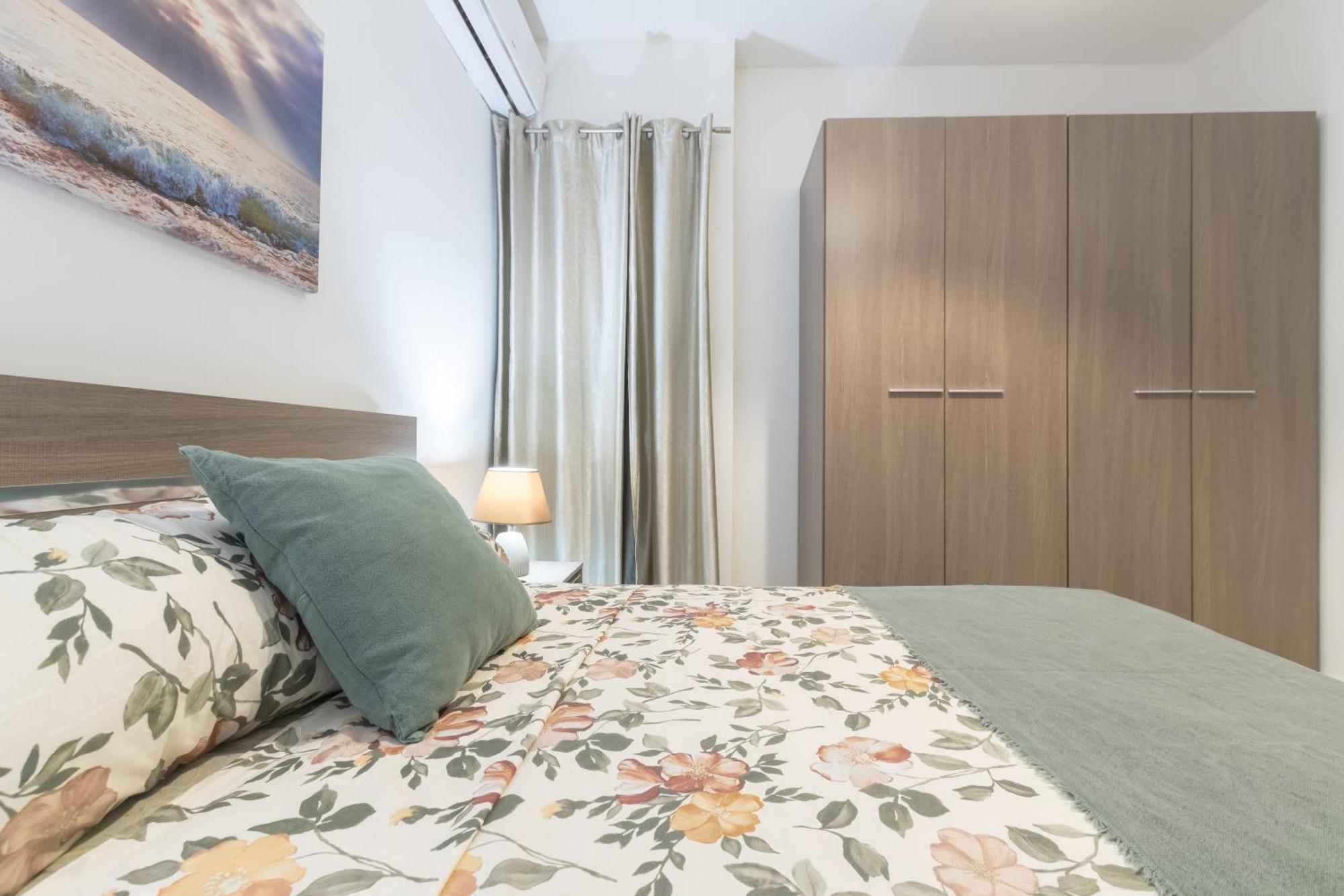 Modern And Spacious Close To The Sea St. Paul's Bay